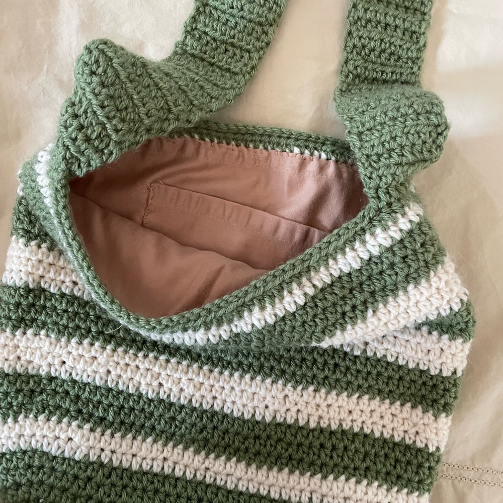 CROCHET/CRAFTS: PURSES/HANDBAGS: CROCHET-HANDMADE-BOHO BAG